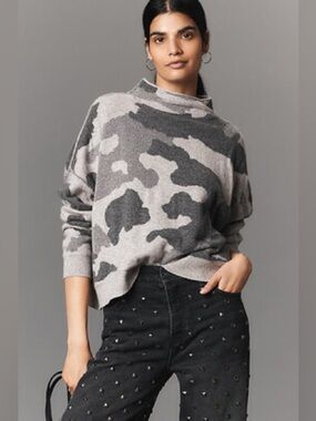 Small Anthropologie Pilcro Alani cashmere camo Gray Mock Neck Sweater silver